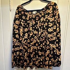 Never worn just remove the tags gorgeous blouse